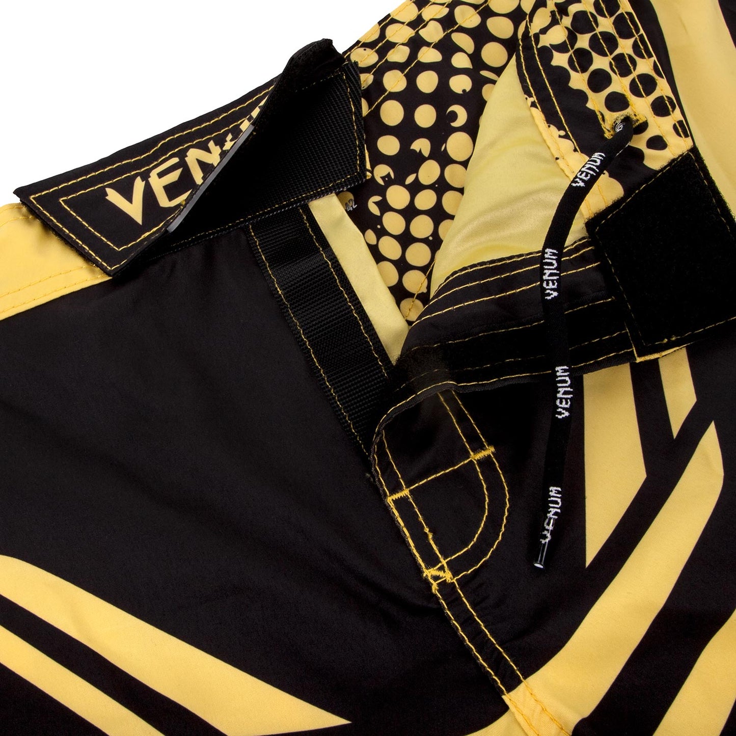 Venum Technical Fightshorts - Black/Yellow