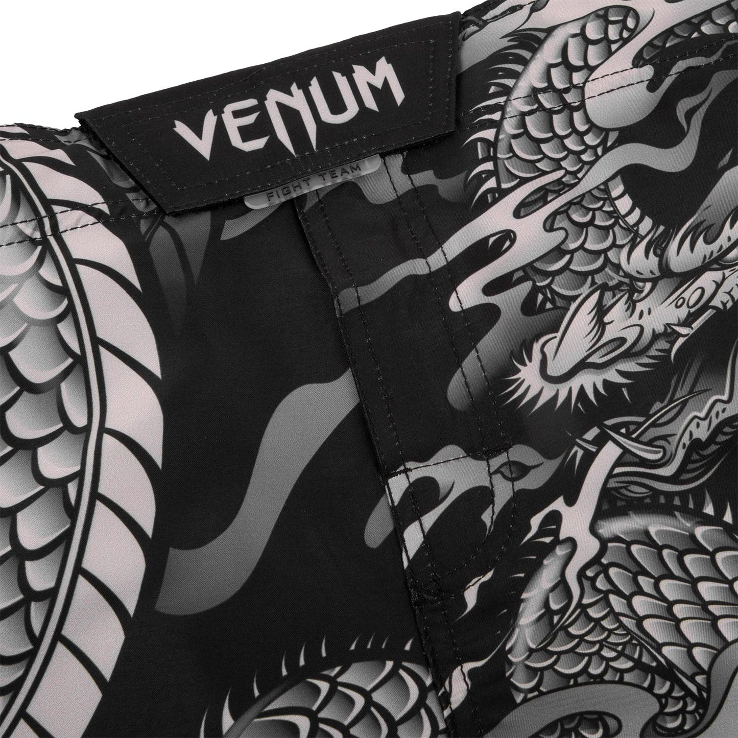 Venum Dragon's Flight Fightshorts - Black/Sand