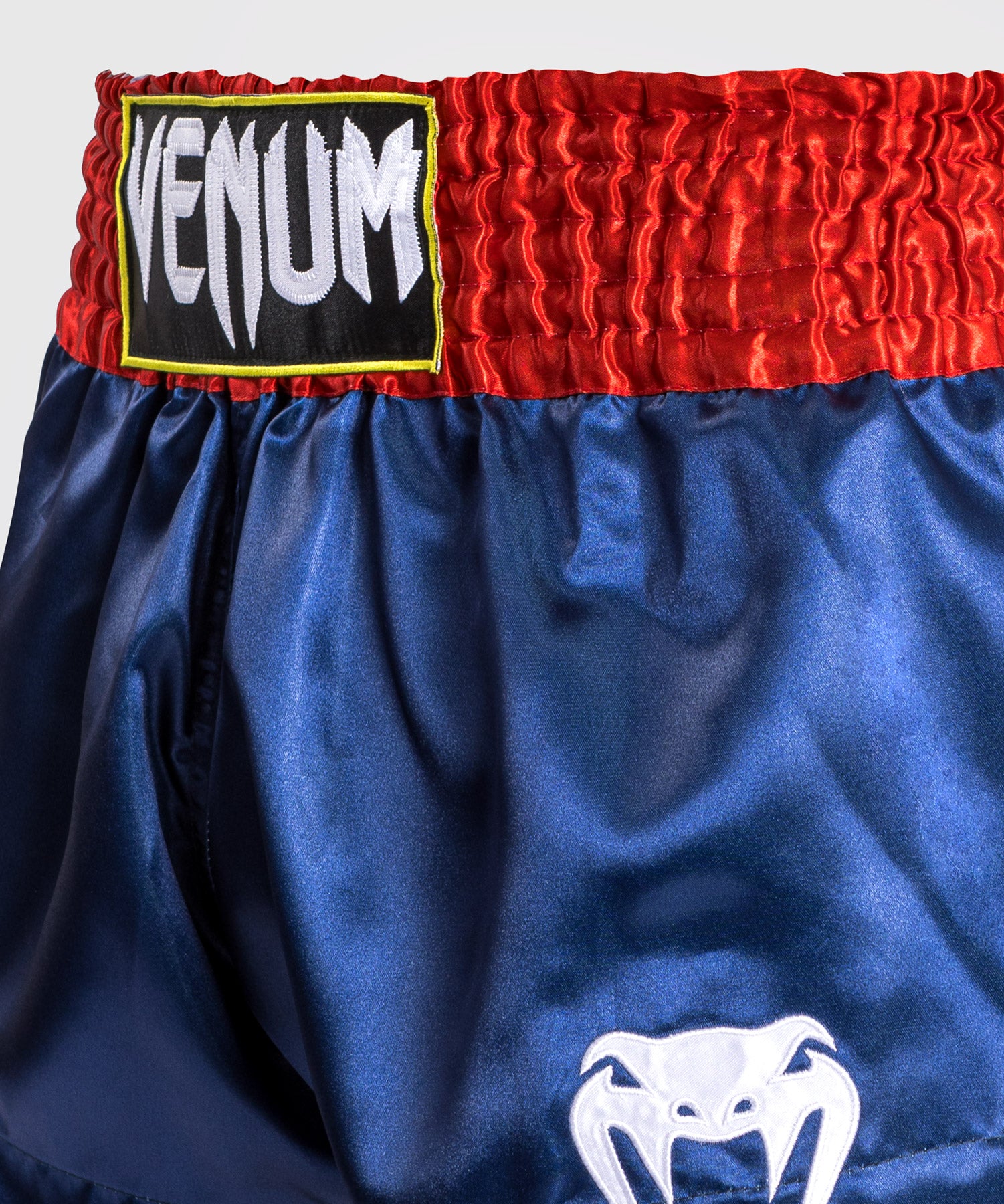 Short muay thai Venum noir et blanc - short de boxe