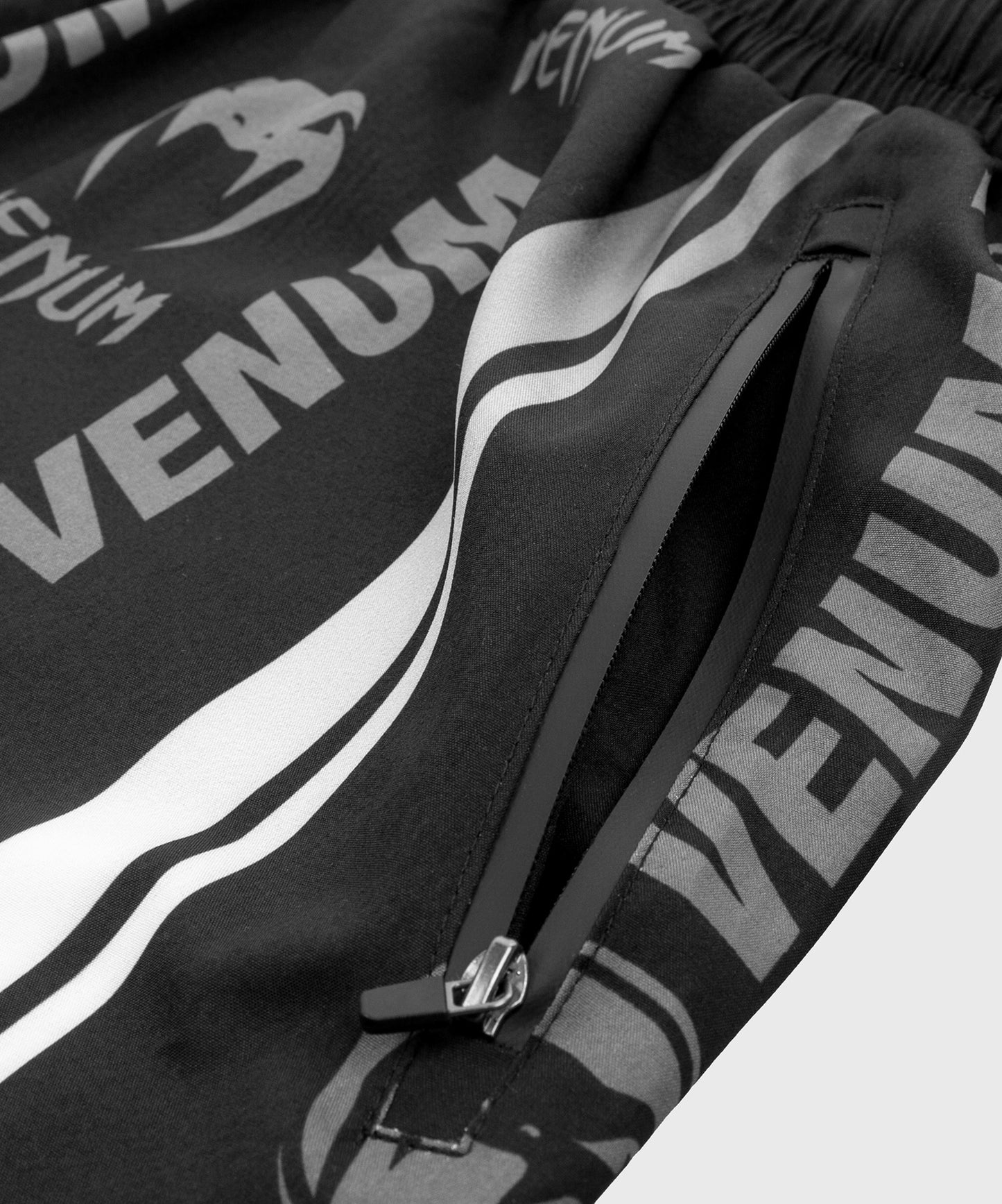 Venum Logos Training Shorts - Black/White