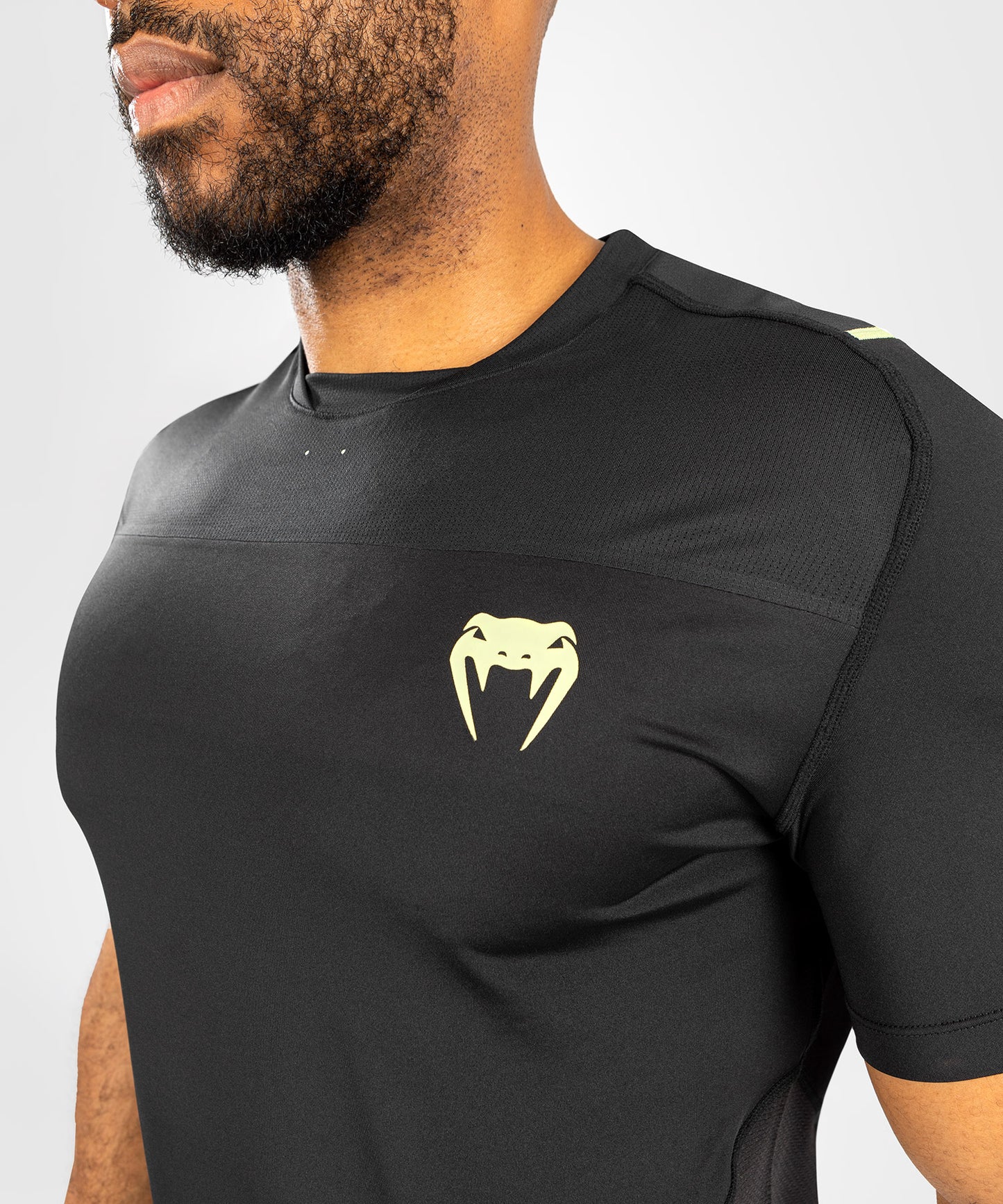 Venum Fusion 2.0  Men Dry Tech T-Shirt - Black/Yellow